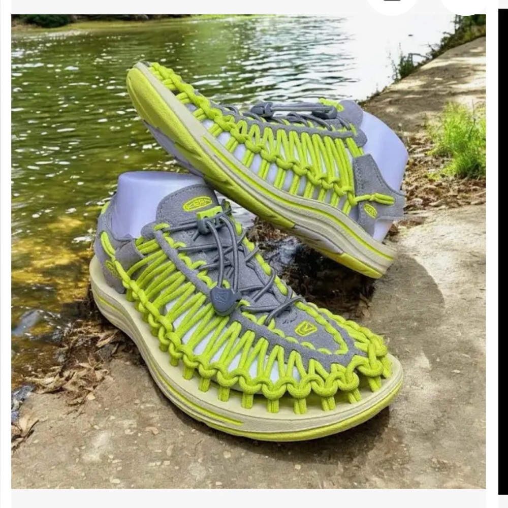 Keen UNEEK Women's Sandals - Gray and Lime Green